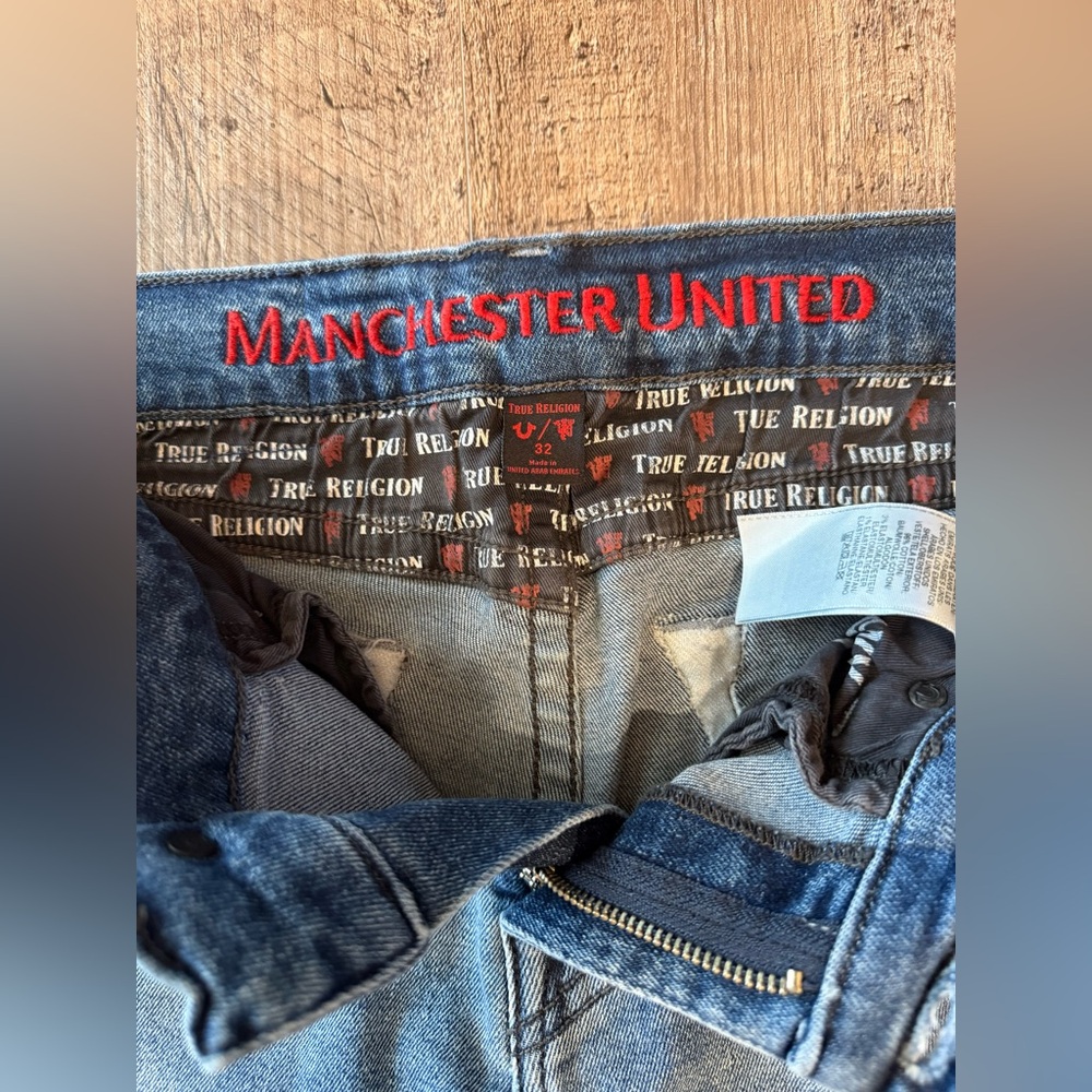 Men's True Religion X Manchester United Geno Denim Jean Shorts | Size 32 - Picture 6 of 7